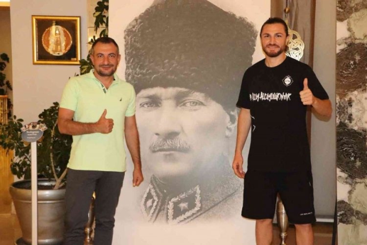 Altay, Zeki Yıldırım ile s&ouml;zleşme yeniledi