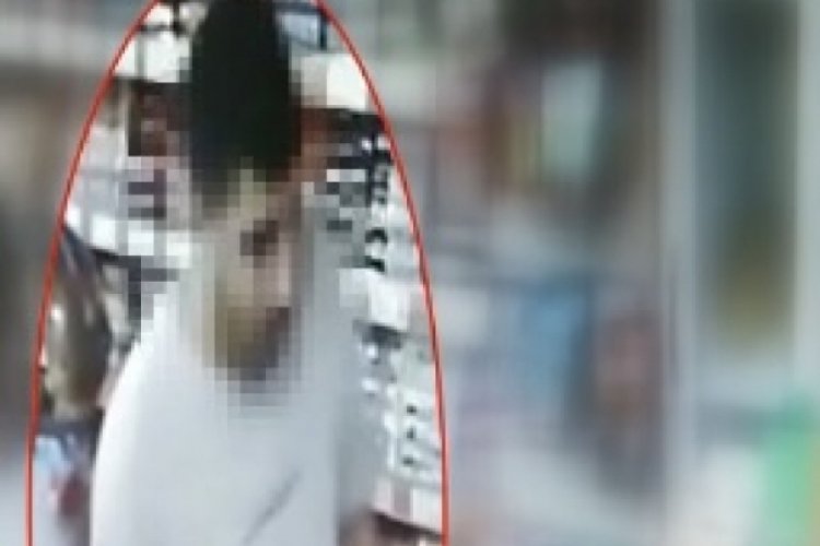 İstanbul'da ş&uuml;pheliler buldukları kredi kartıyla alışveriş yaptılar