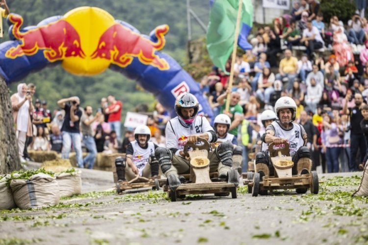 Red Bull Formulaz heyecanı sona erdi