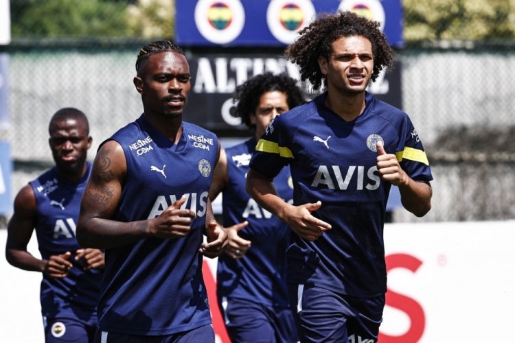Fenerbah&ccedil;e, Dinamo Kiev ma&ccedil;ı hazırlıklarını s&uuml;rd&uuml;rd&uuml;