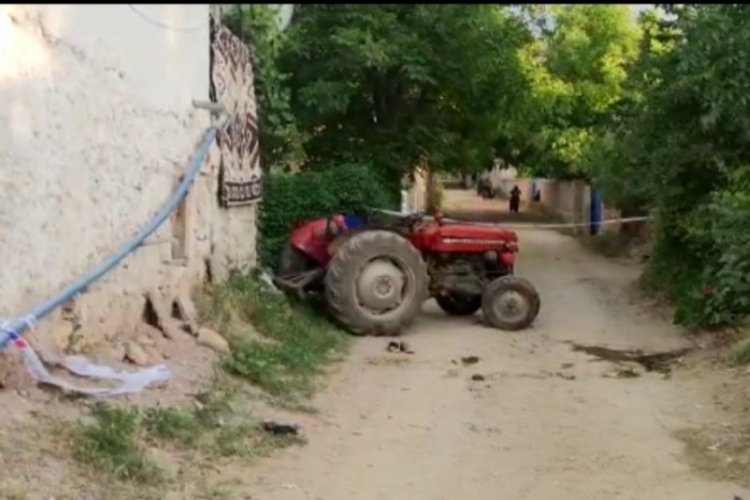 Niğde'de trakt&ouml;r kazası: 1 &ouml;l&uuml;, 2 yaralı