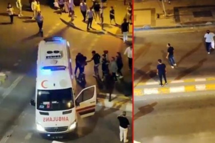 İstanbul'da ambulans şof&ouml;r&uuml; ile yol &uuml;zerindeki adam kavga etti