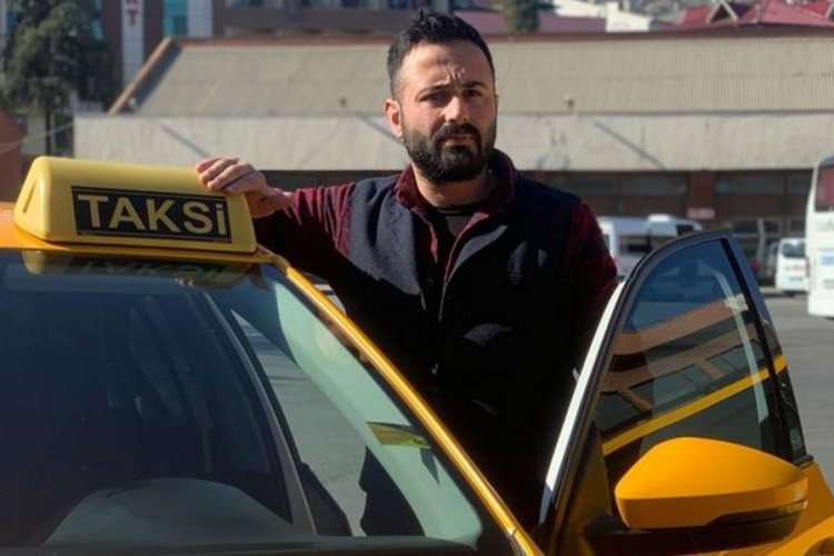Taksici, gasptan aracın kaputuna tutunarak kurtuldu