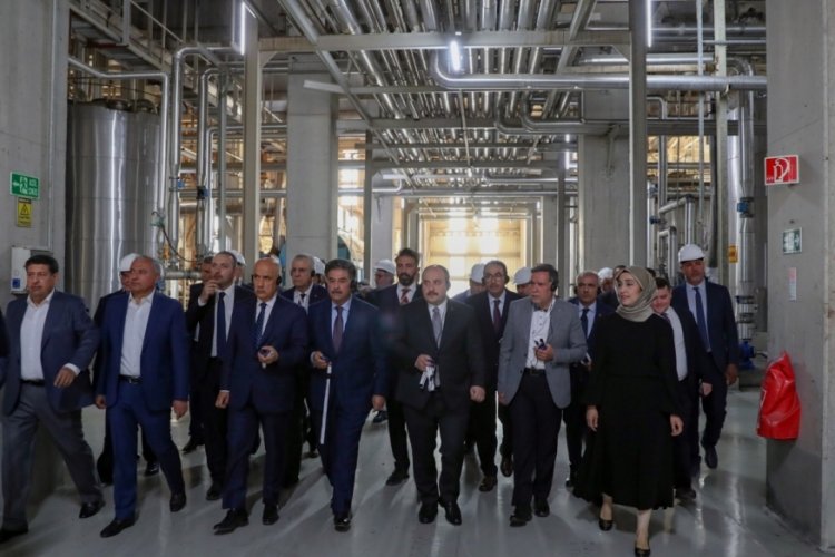 Bakanlar Varank ve Kirişci 'Tezkim'i ziyaret etti