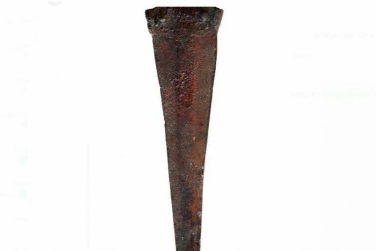 Tavşanlı H&ouml;y&uuml;k'te 3 bin 300 yıllık m&uuml;h&uuml;r ve han&ccedil;er keşfi