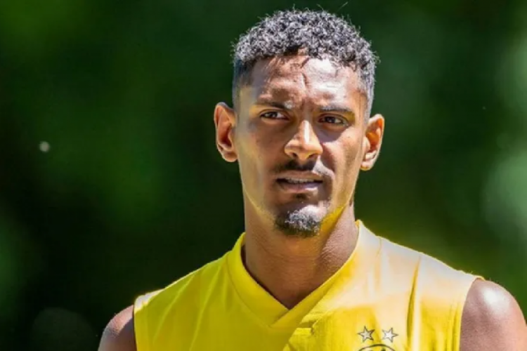 28 yaşındaki Sebastien Haller'in testislerinde t&uuml;m&ouml;r tespit edildi