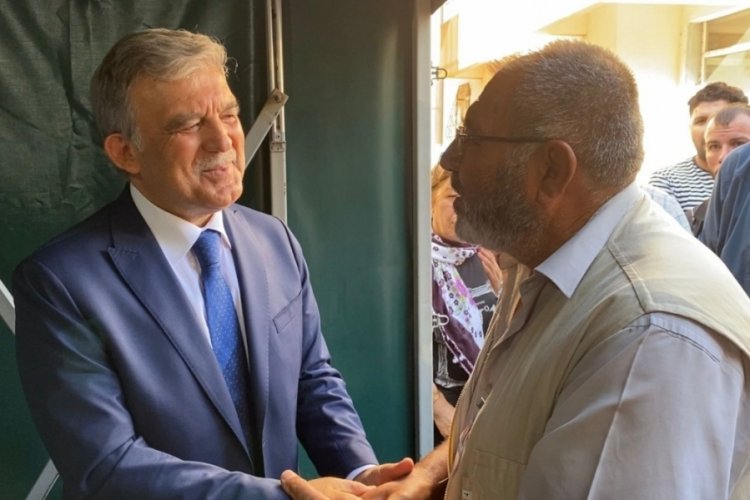Abdullah G&uuml;l'den şehit ailesine taziye ziyareti