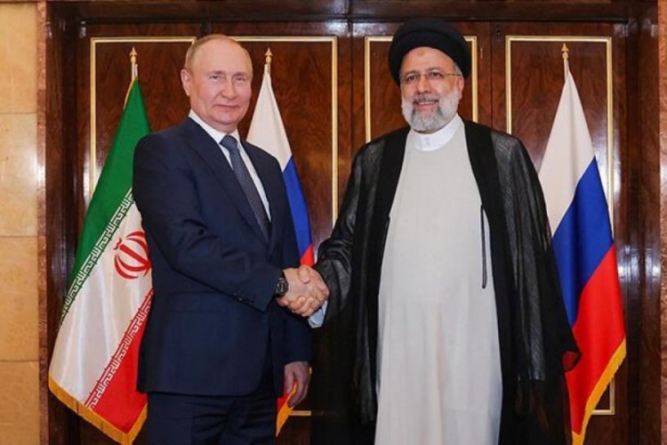Reisi, &uuml;&ccedil;l&uuml; zirve &ouml;ncesi Rusya Devlet Başkanı Putin'i ağırladı