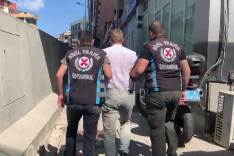 Trafikte drift yapan şahısın ehliyetine el konuldu