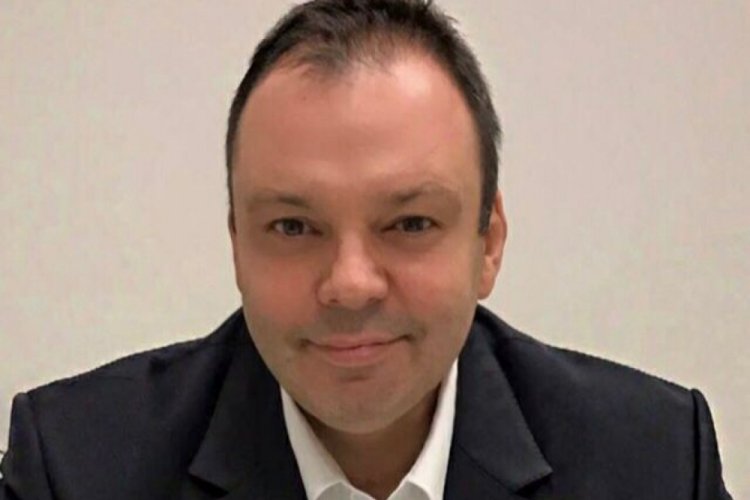 Altan Kutucu Temsilciler Kurulu'ndan istifa etti