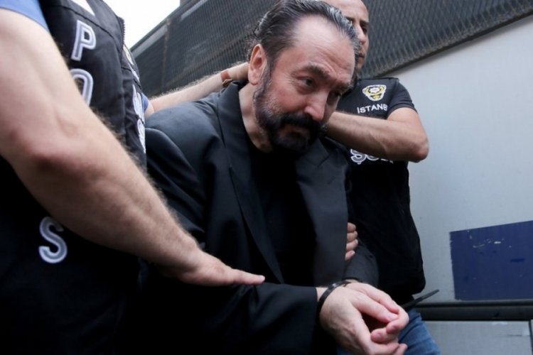 İmaj değişikliğine giden Adnan Oktar'ın son hali şaşırttı