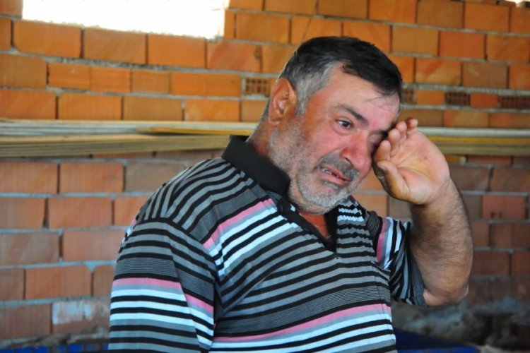 Hayvanlarının par&ccedil;alandığını g&ouml;ren kişi h&uuml;ng&uuml;r h&uuml;ng&uuml;r ağladı