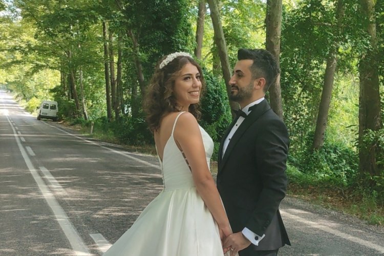 Tehlikeye rağmen fotoğraf &ccedil;ekiminden vazge&ccedil;emediler