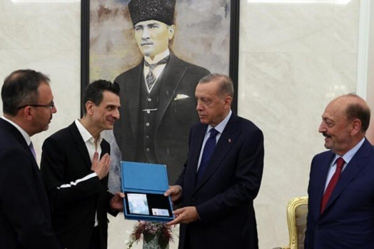 Cumhurbaşkanı Erdoğan Guidetti'ye 'Turkuaz kart' verdi