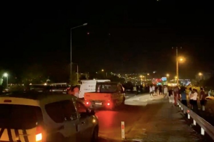 Antalya'da feci kaza:3 &ouml;l&uuml;