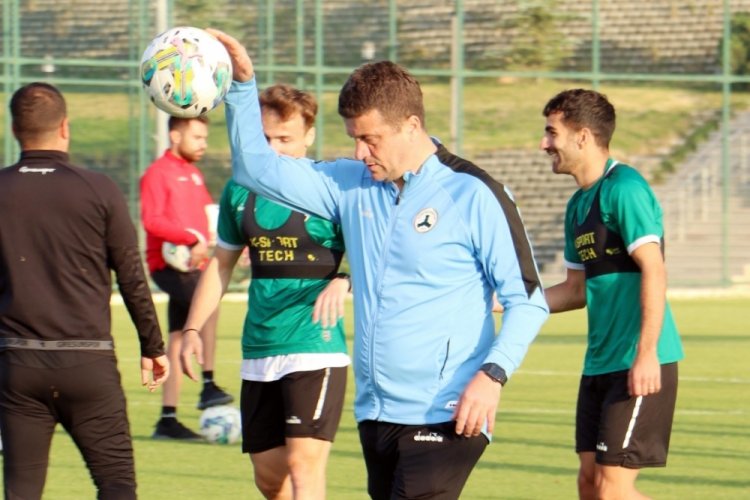 Giresunspor Teknik Direkt&ouml;r&uuml; Keleş: &Ccedil;oğu oyuncumuzla anlaşamadık