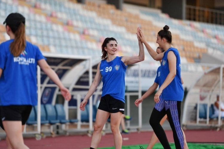 Mavi Kelebekler yeni sezon hazırlıklarına başladı