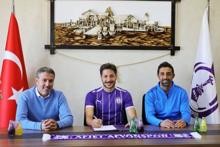 Afyonspor, İsmail Hakkı Doğan ile 3 yıllığına s&ouml;zleşme imzaladı