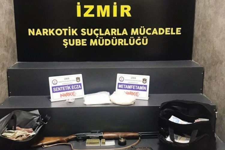 Uyuşturucu taciri eşten 500 bin lira ele ge&ccedil;irildi