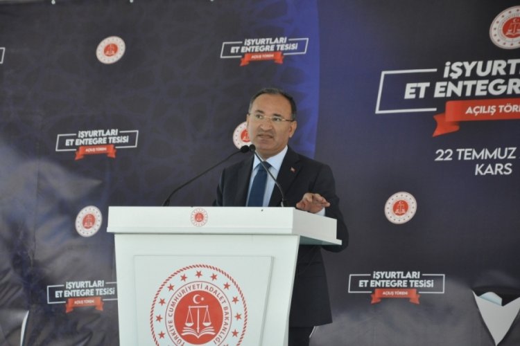Bakan Bozdağ, h&uuml;k&uuml;ml&uuml;lerle ilgili yeni &ccedil;alışmalar yapacaklarını duyurdu
