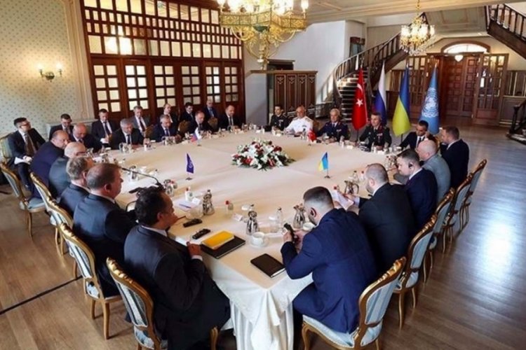 Tahıl koridoru i&ccedil;in İstanbul'da tarihi adım atıldı