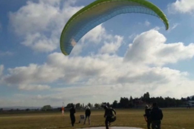 400 metre y&uuml;kseklikten d&uuml;şt&uuml;