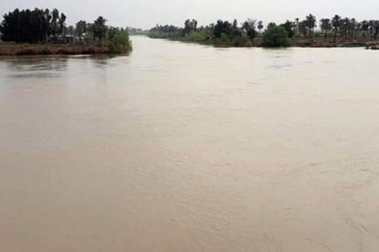 İran'da sel: 5 &ouml;l&uuml;, 12 yaralı