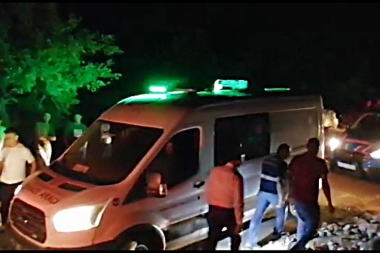 Ke&ccedil;i otlatan &ccedil;ocuk kayalıklardan d&uuml;şt&uuml;: Hayatını kaybetti