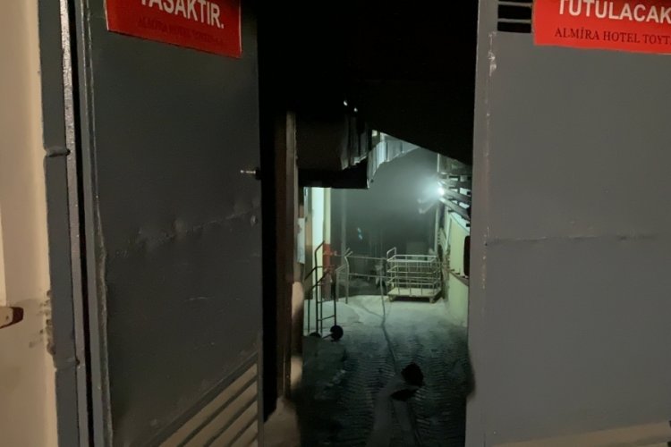 Bursa'da otelin yemekhanesinde &ccedil;ıkan yangın s&ouml;nd&uuml;r&uuml;ld&uuml;