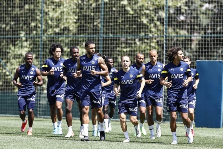 Fenerbah&ccedil;e, Dinamo Kiev ma&ccedil;ı hazırlıklarına devam etti