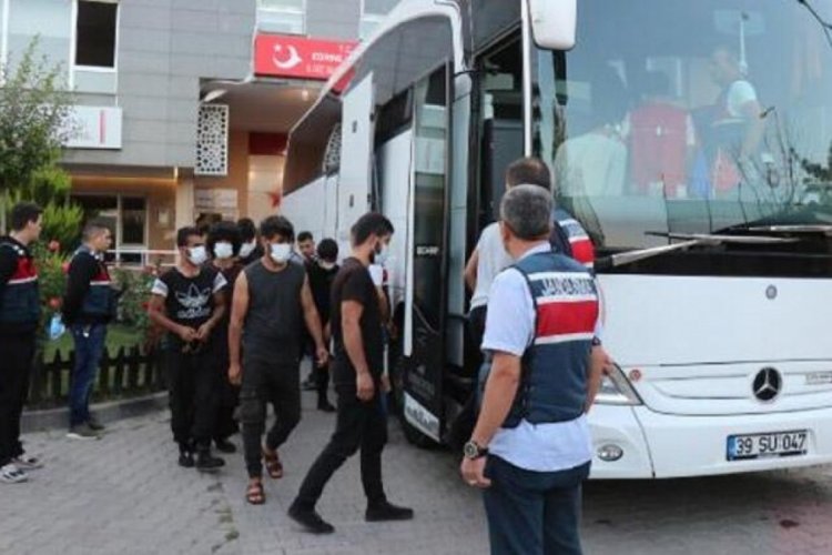 542 ka&ccedil;ak Afgan, &uuml;lkelerine iade edildi