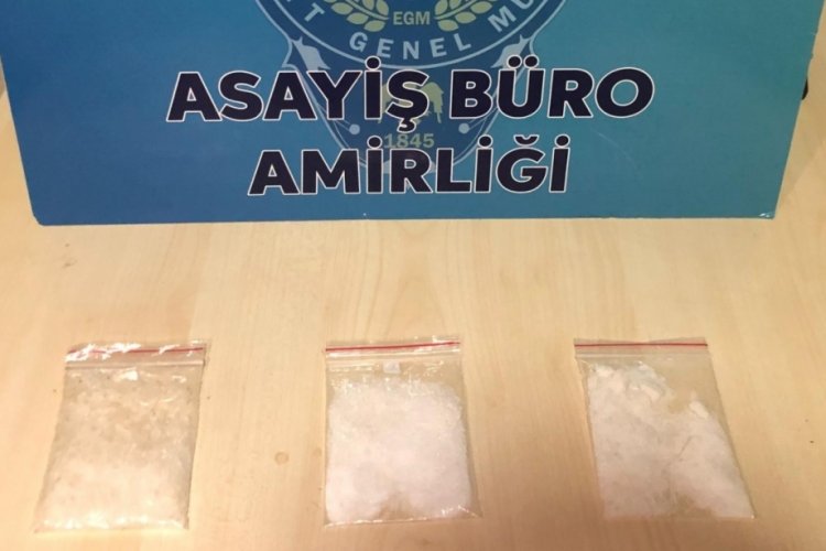 Bursa Orhangazi'de zehir tacirlerine y&ouml;nelik operasyon