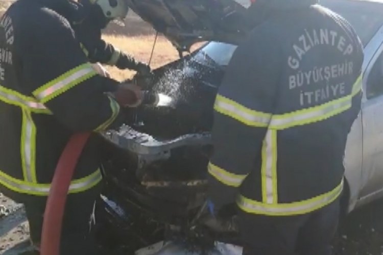Otomobili k&uuml;l olmaktan son anda kurtarıldı