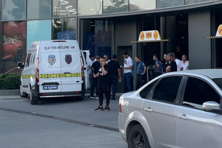 Esenyurt'ta iş yerini bastı, vurularak &ouml;ld&uuml;r&uuml;ld&uuml;