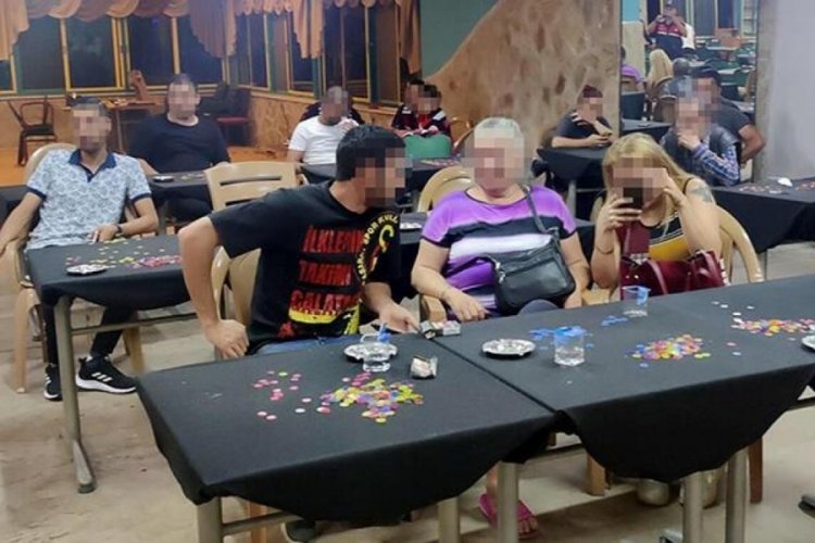 2 kahveye kumar baskını! 82 kişiye ceza yağdı