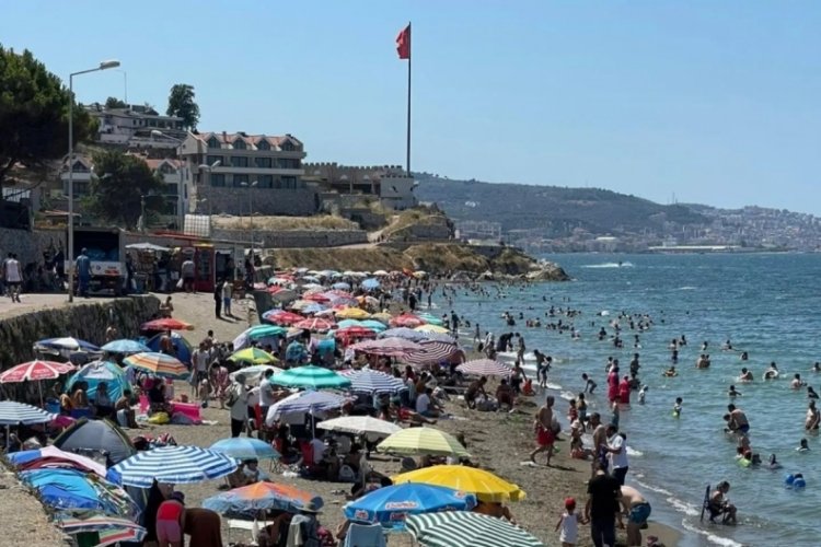Sıcaktan bunalan Bursalılar denizlere akın etti