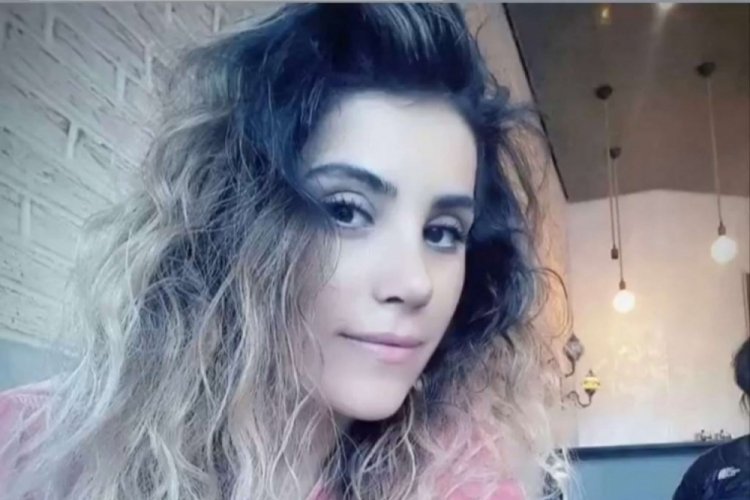 İstanbul &Uuml;sk&uuml;dar'da arabada &ouml;ld&uuml;rd&uuml;ğ&uuml; kadını hastane &ouml;n&uuml;ne bırakıp ka&ccedil;tı