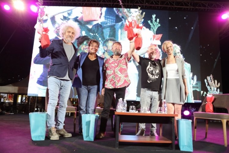 Erkan Can, G&uuml;ven Kıra&ccedil; ve Y&uuml;ksel Aksu Bursa'daki Gemlik Film Festivali'nde buluştu