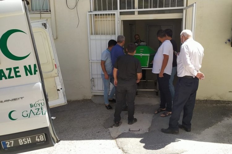Avukat, bağ evinde tartıştığı arkadaşına kurşun yağdırdı