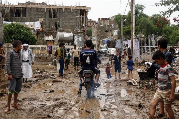 Yemen'de sel felaketi: 5 &ouml;l&uuml;