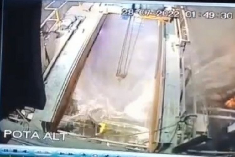 11 kişinin yaralandığı korkun&ccedil; patlama kamerada