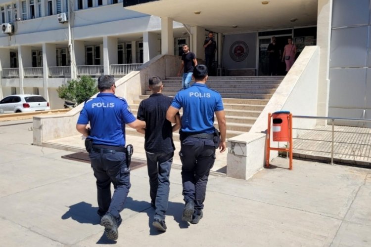 Motosiklet hırsızı &ouml;nce kameraya ardından polise yakalandı