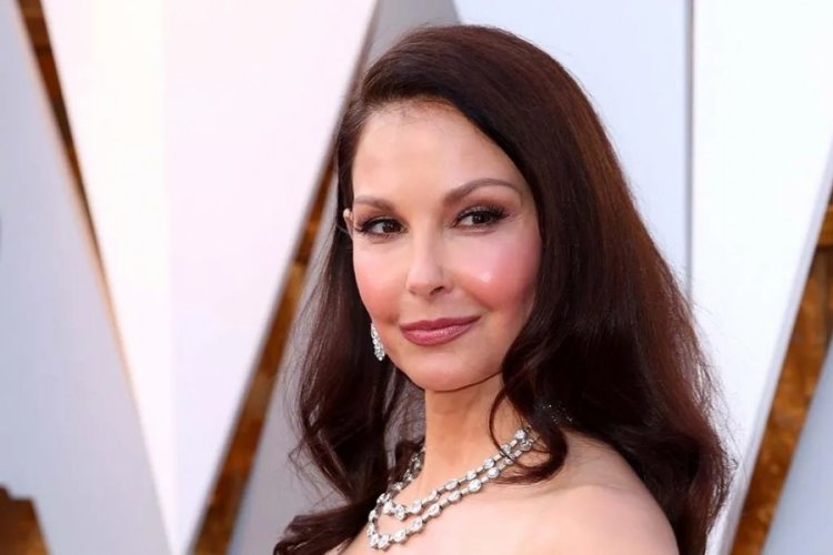 &Uuml;nl&uuml; oyuncu Ashley Judd'tan yıllar sonra gelen itiraf