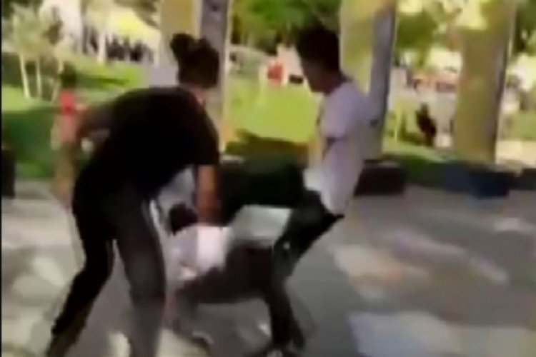 'Kardeş nasılsın' diyerek insanları d&ouml;vd&uuml;ler: &Ccedil;ok sayıda yaralı var