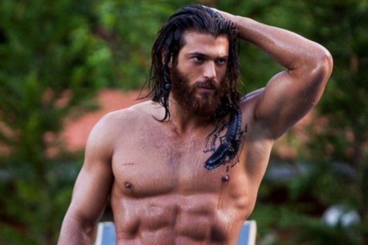 Can Yaman İtalyan oyuncuyla yakınlaştı