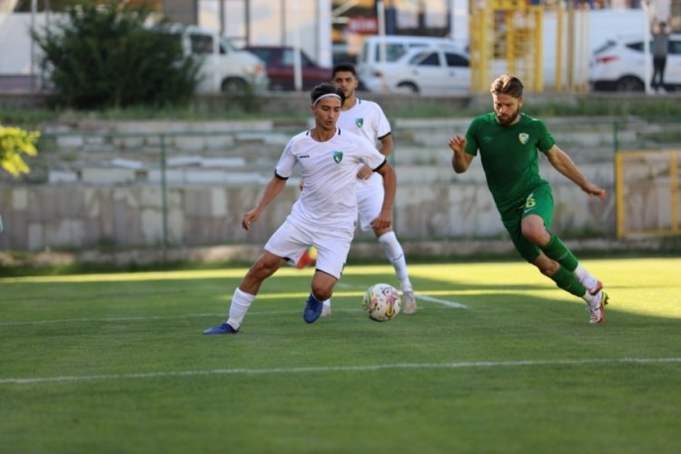 Kocaelispor'da gen&ccedil;ler g&ouml;r&uuml;c&uuml;ye &ccedil;ıktı