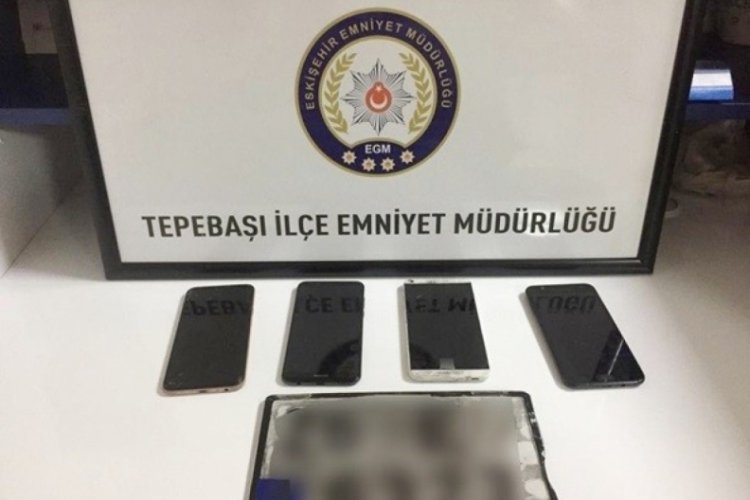 Aranması olan 2 hırsız tutuklandı