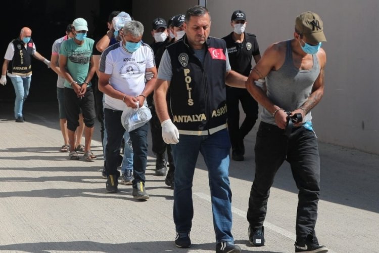 Eş zamanlı operasyon: Aranan 49 şahıs yakalandı