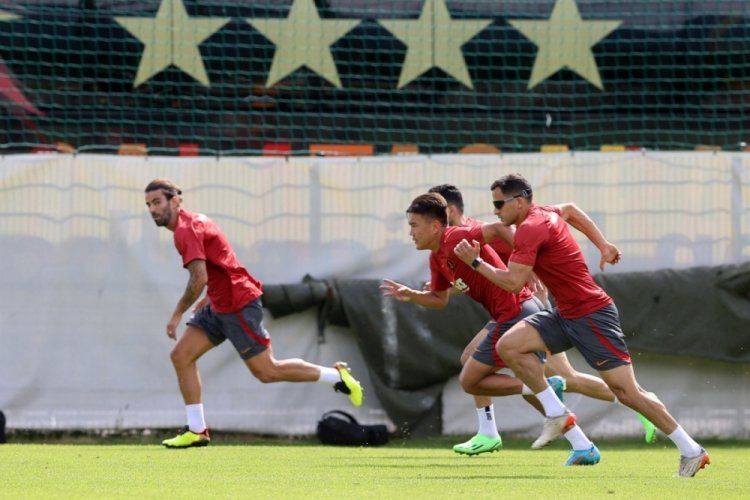 Galatasaray'da hazırlıklar devam ediyor