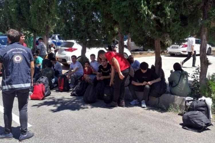 Ka&ccedil;ak g&ouml;&ccedil;menlerin yakalandığı operasyonda 6 organizat&ouml;r tutuklandı